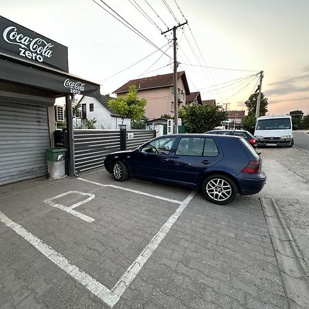 Lovely Apartments Free Street Parking Нови Сад Екстериор снимка