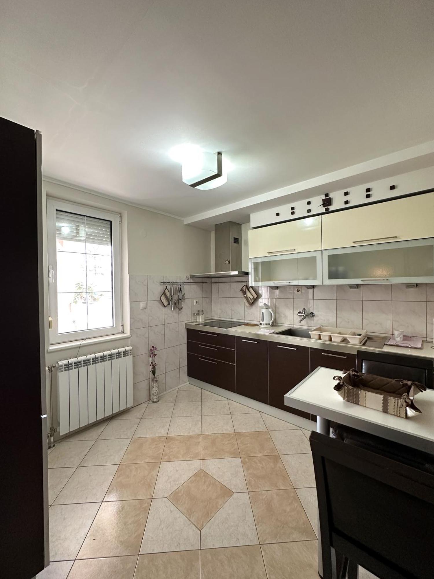 Lovely Apartments Free Street Parking Нови Сад Екстериор снимка