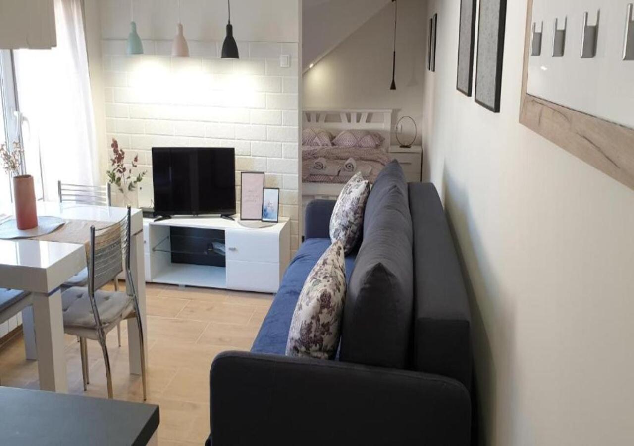 Lovely Apartments Free Street Parking Нови Сад Екстериор снимка